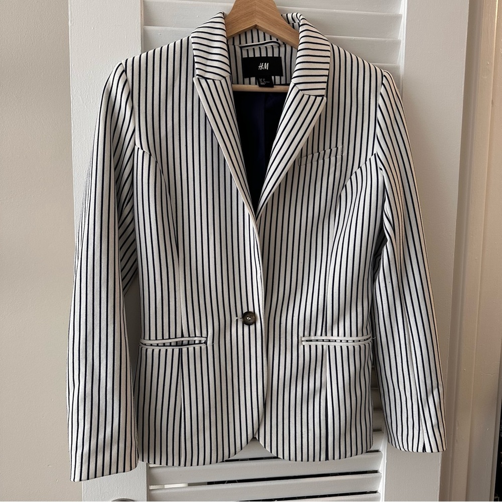 H&M Nautical style Striped navy and white blazer